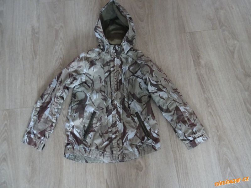 Šusťáková bunda s kapucí
