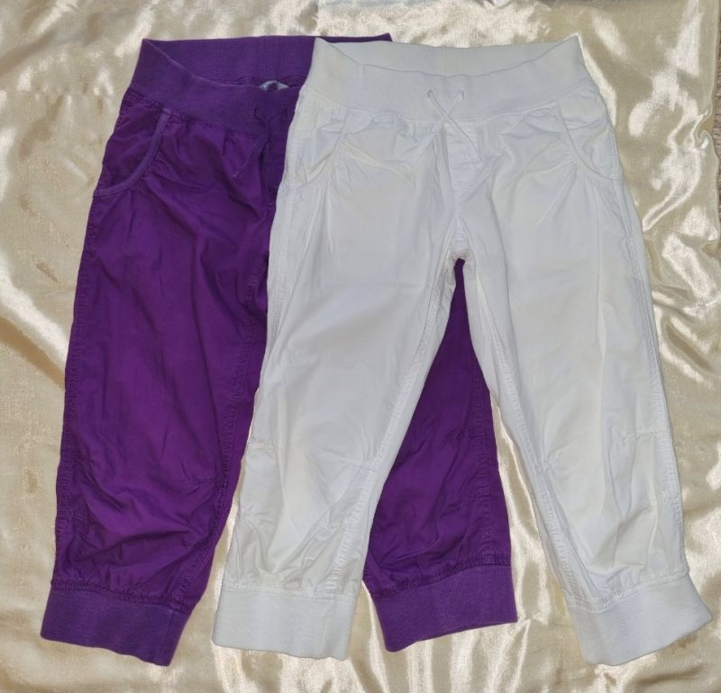 3/4 kraťasy, tříčtvrťáky: bílé, fialové