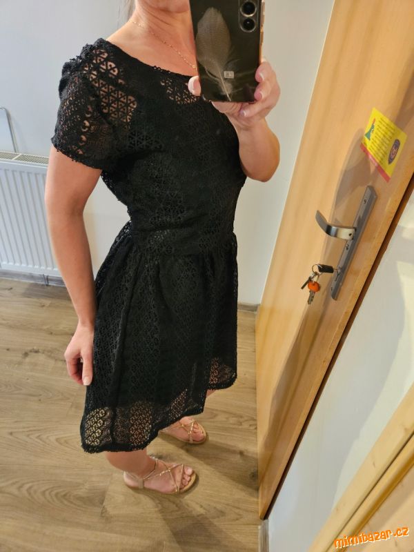 Šaty krajka