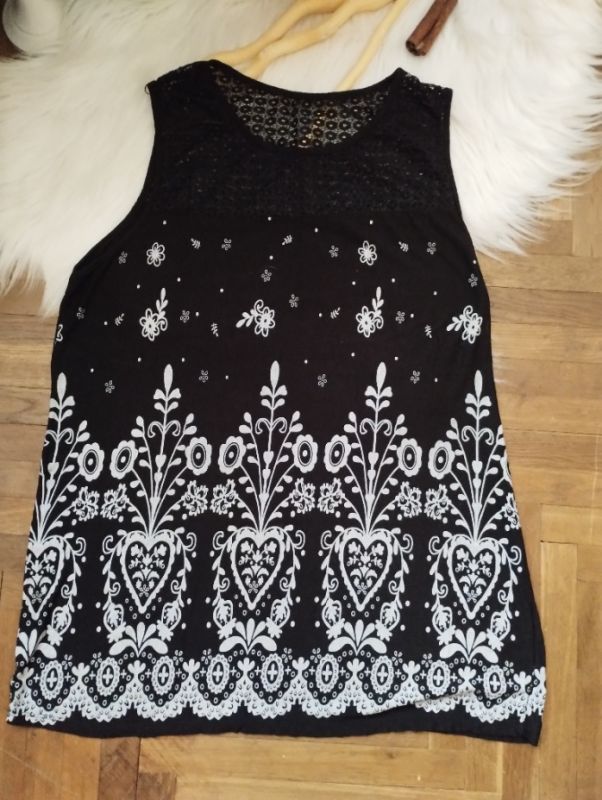 Tílko, top bez rukávů 40-42