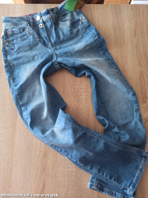 DÁMSKÉ PRUŽNÉ SLIM FIT DŽÍNY-CECIL