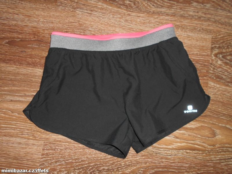 tenké černé šortky kraťasy Domyos asi S 36 158 164