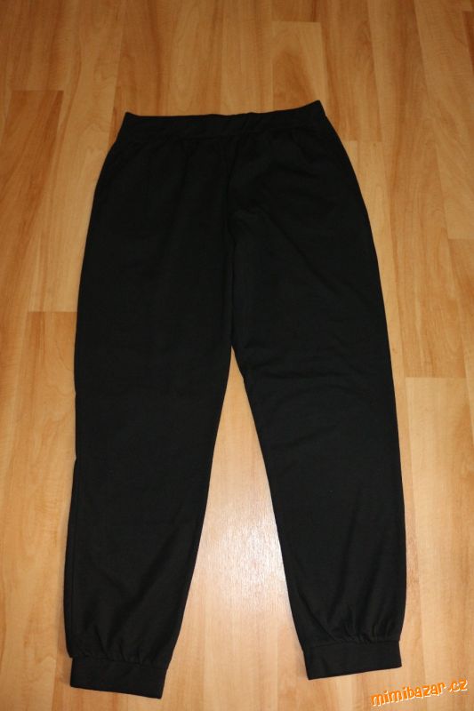 Lehké teplákové kalhoty
