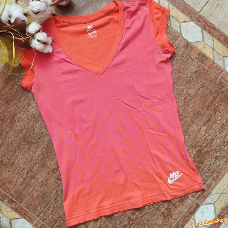 Značkové triko Nike