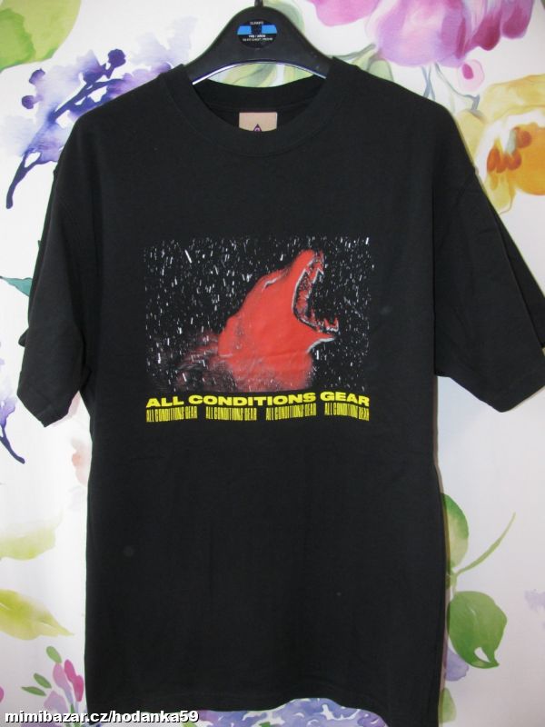 Černé chlapecké bavlněné tričko NIKE