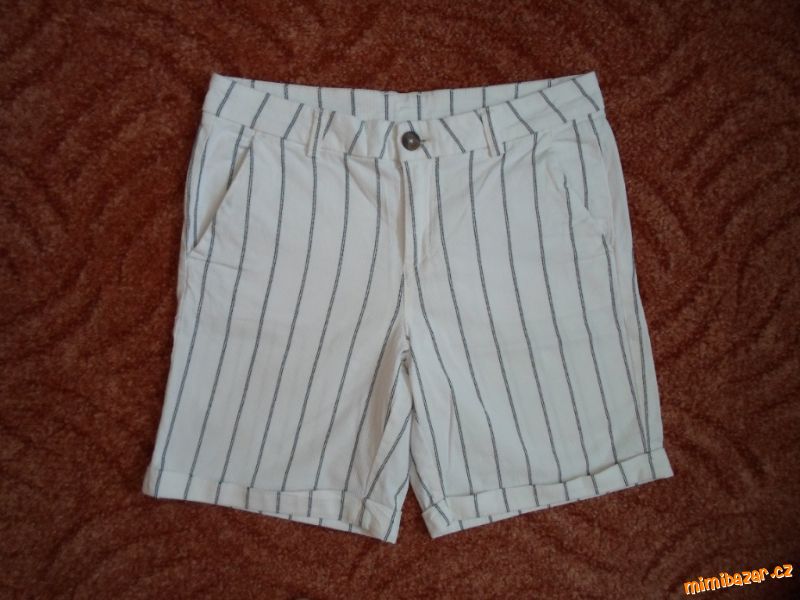 Bílé kraťasy kraťásky šorky