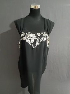 *** MOC KRÁSNÝ DÁMSKÝ TOPÍK, HALENKA, VEL.50 ***