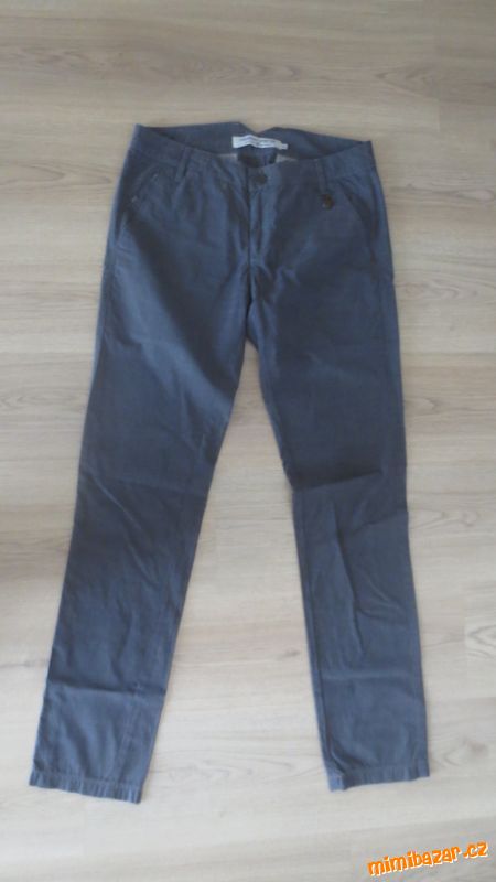Plátěné kalhoty typu Chino