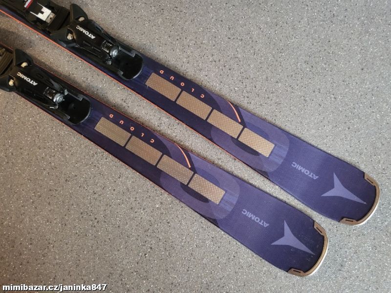 SJEZD. CARV. LYŽE ATOMIC CLOUD Q14-144 CM
