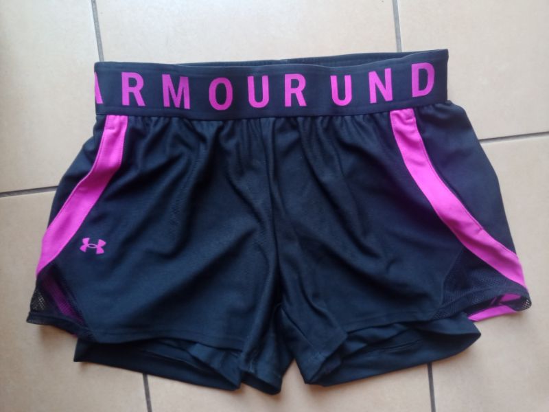 Překrásné sportovní kraťasy Under armour