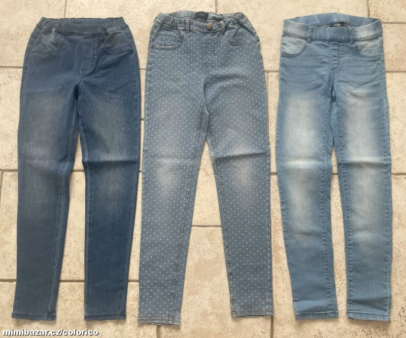 Troje strečové džegíny