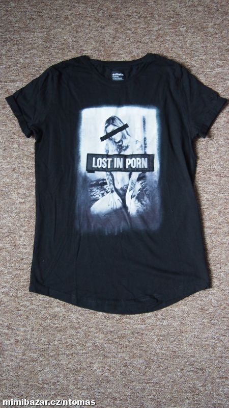 Esthetic dámské černé triko Lost in porn V.M Nové