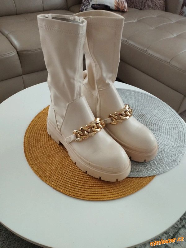 krásné kozačky 38