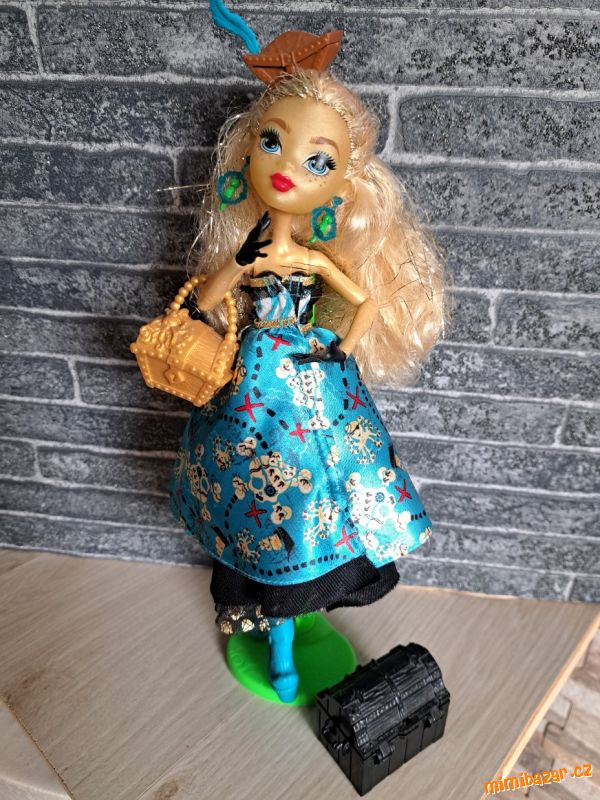 Monster high Dwyna pirátka Jones