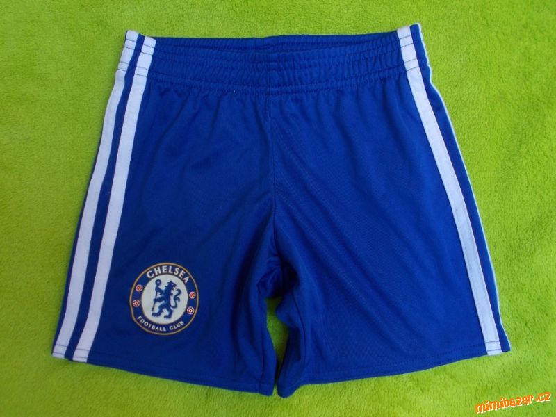  + + SPORTOVNÍ KRAŤASY ADIDAS + + 