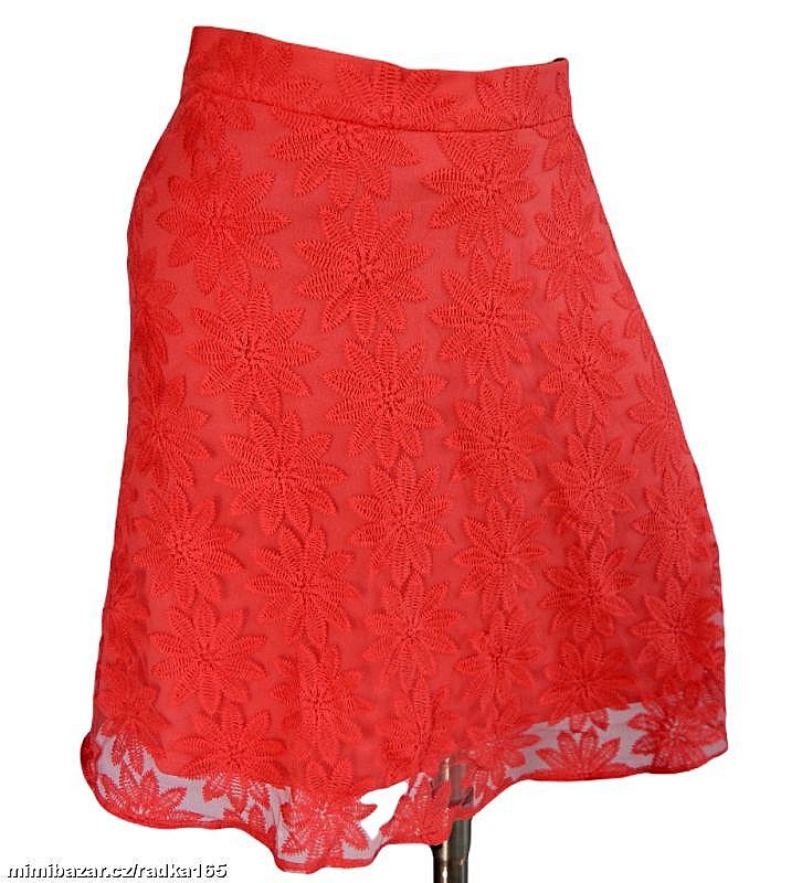 Bohatě vyšívaná sukně vel.46/48