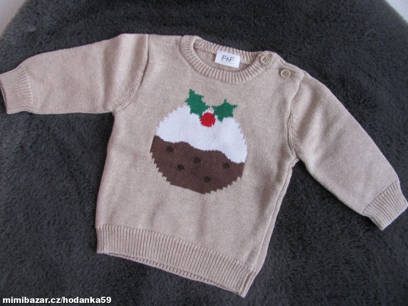Krásný svetřík s vánočním motivem