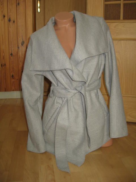 Nový zavinovací dámský flaušový kabát Colloseum