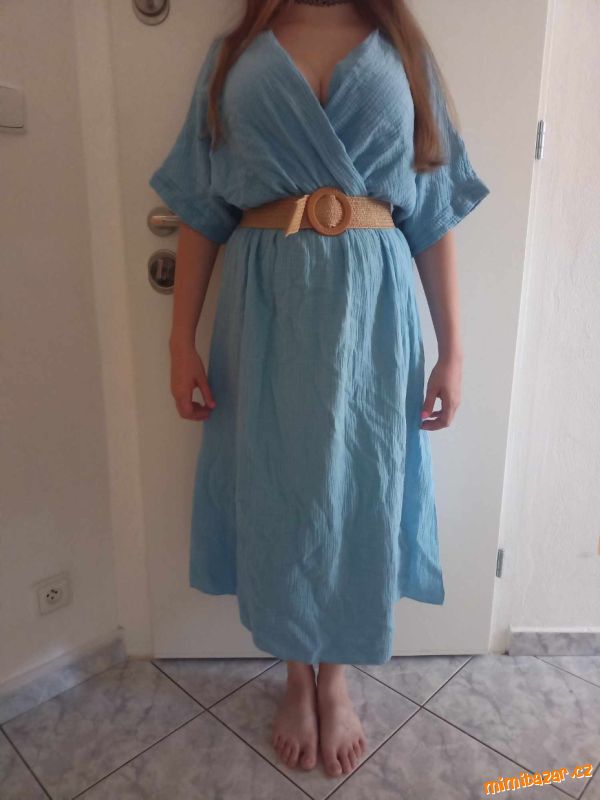 MODRÉ MUŠELÍNOVÉ ŠATY