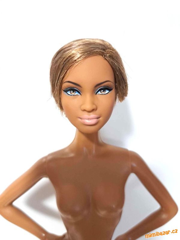 Na prodej sberatelska Barbie Basics 002 Mbili