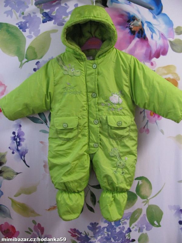 Zimní kombinéza s kapucí