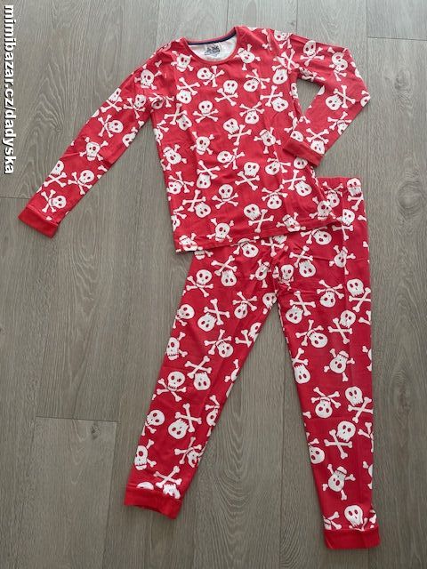 "Strašidelné" PYŽAMO vel. 176 / 15-16 let