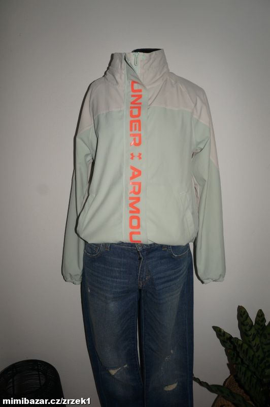 Under Armour sportovní softshelová bunda vel.XS