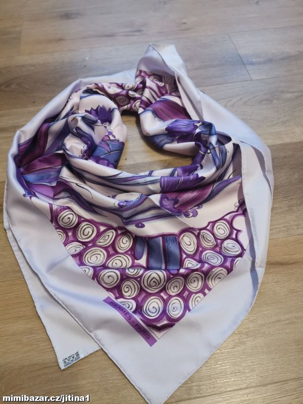 Hermes originál hedvábný šátek luxusní top stav