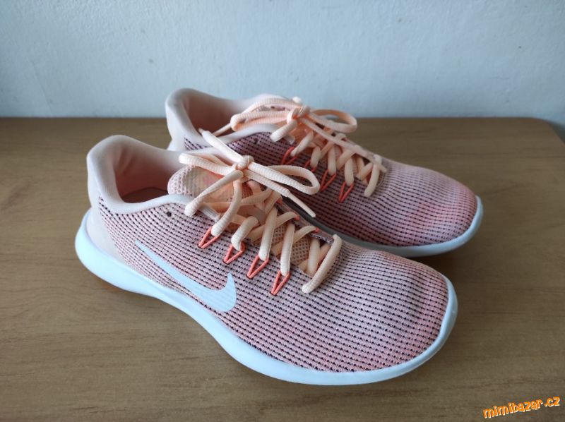 Tenisky Nike vel. 38, 5