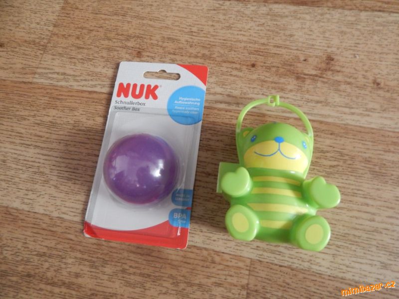 Různé dětské kojenecké věci