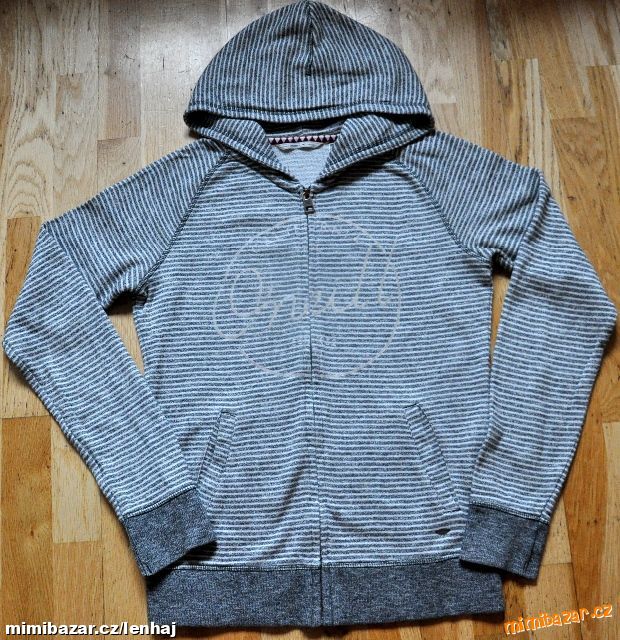 Mikina damska cerna znackova na zip s kapuci