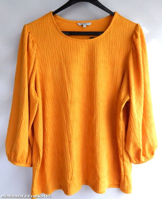 Trendy hořčicové triko vel.52