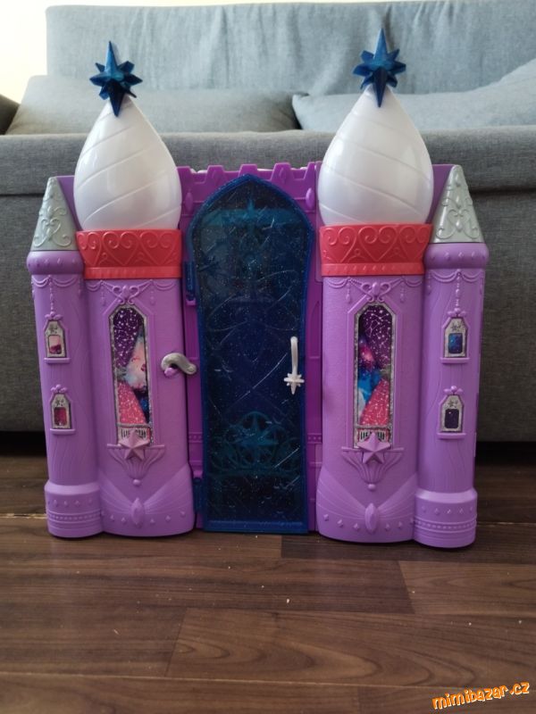 Barbie hvězdný zámek