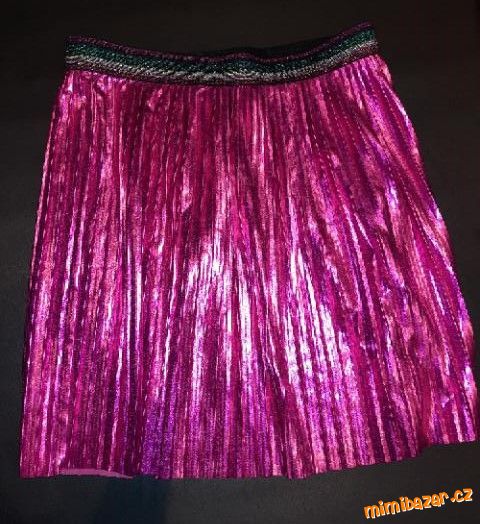 zářivá růžová sukýnka vel. 146/152
