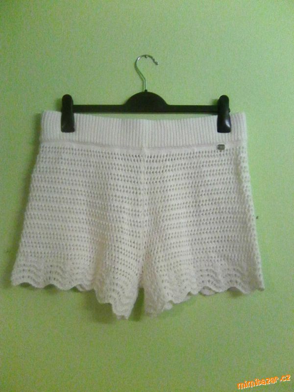 Bílé podzimní/zimní kraťasy, ZÁNOVNÍ, 40/42