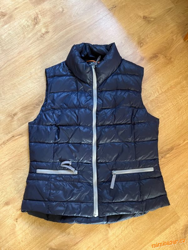 Lehká péřová vesta Haust