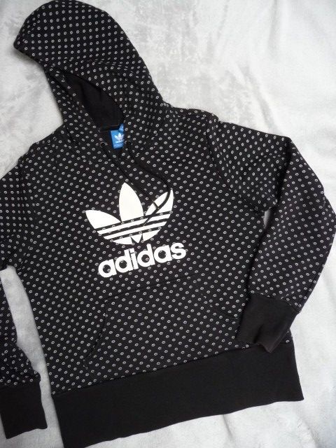 Mikina ADIDAS s pusinkama ..... :O))