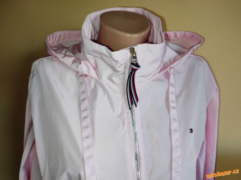 světle růžová větrovka/šusťáková bunda