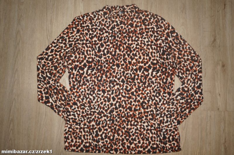 Laura Torelli svetřík vel.L