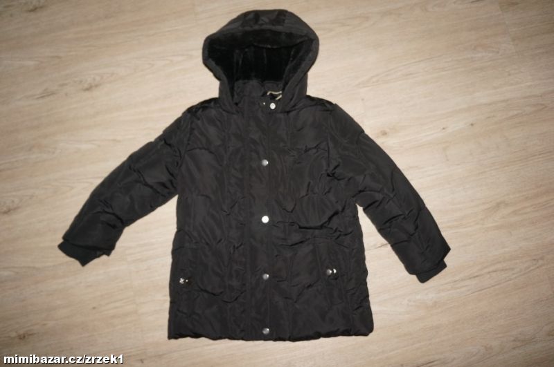 PRIMARK černá zimní dívčí bunda vel.110