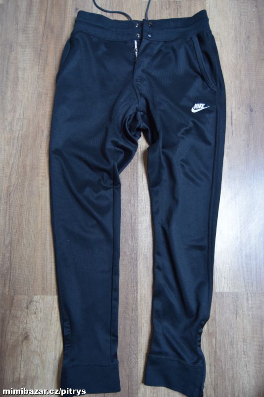 ***KAĹHOTY, TEPLÁKY zn. NIKE vel. S ***