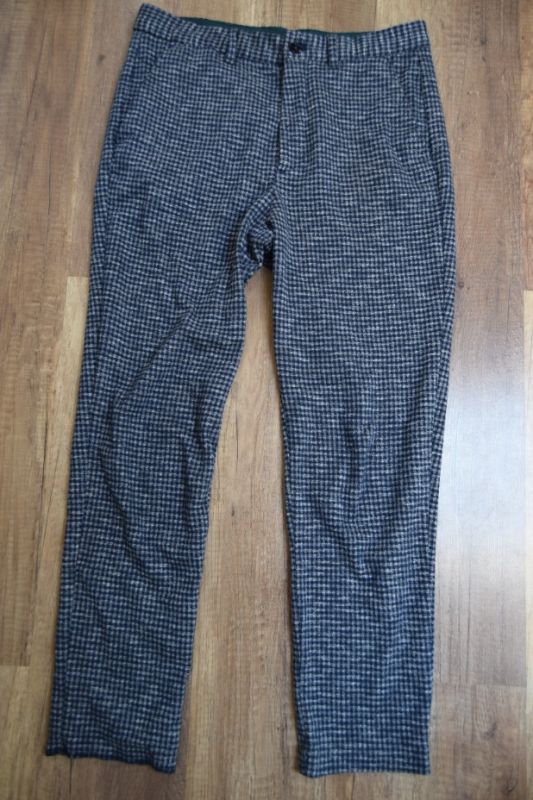 ***PĚKNÉ KALHOTY zn.ZARA vel. 38***