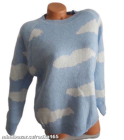 Teplý svetr s mráčky vel.46/48