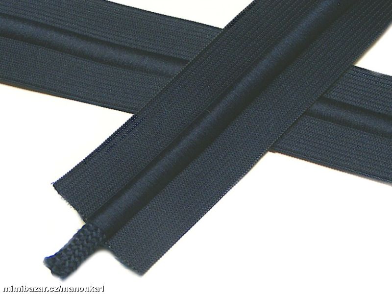 Guma se šňůrkou šíře 32 mm černá