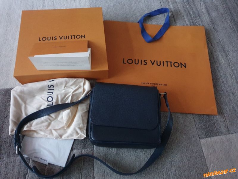 Obrázek k inzerátu: Louis Vuitton Roman PM Taiga messenger