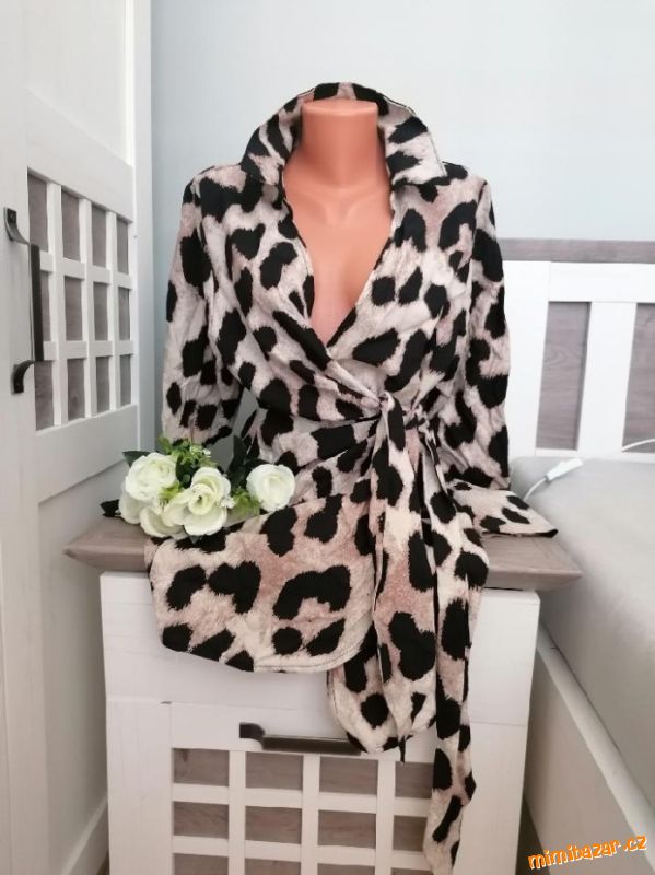 *** TYGROVANÉ ŠATY ***