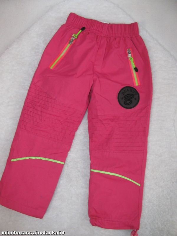 Dívčí sytě růžové oteplovačky