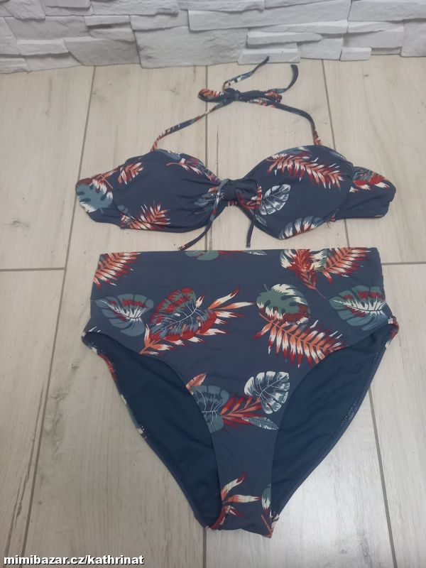 Dvoudílné plavky s listy, vel. XL/košíček C