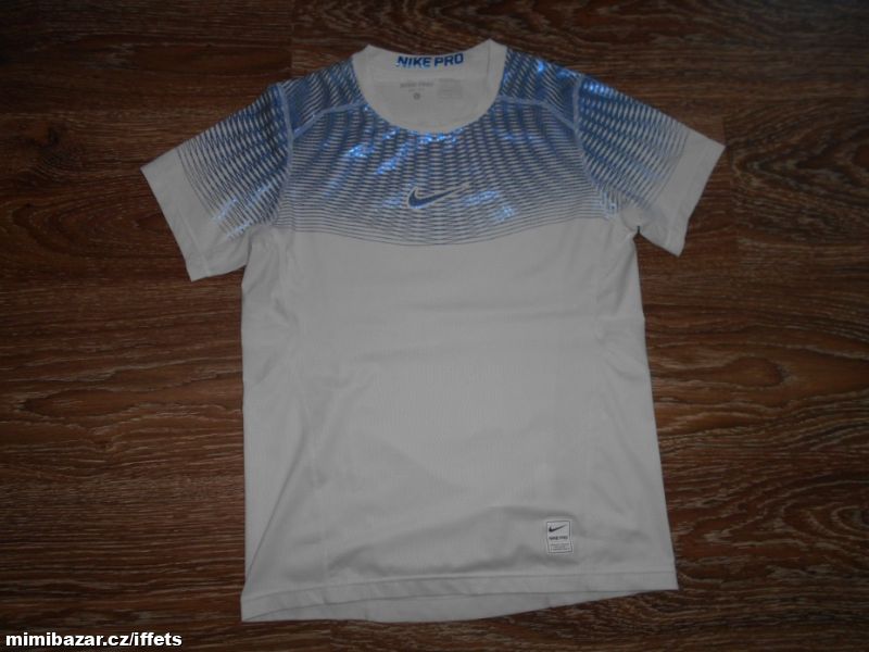 Obrázek k inzerátu: funkční letní tričko NIKE Pro Dri-Fit L 146 152