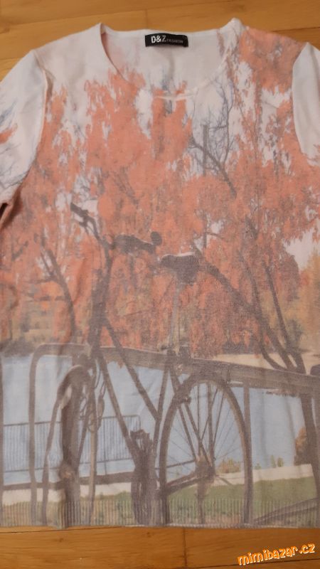 Příjemný svetřík